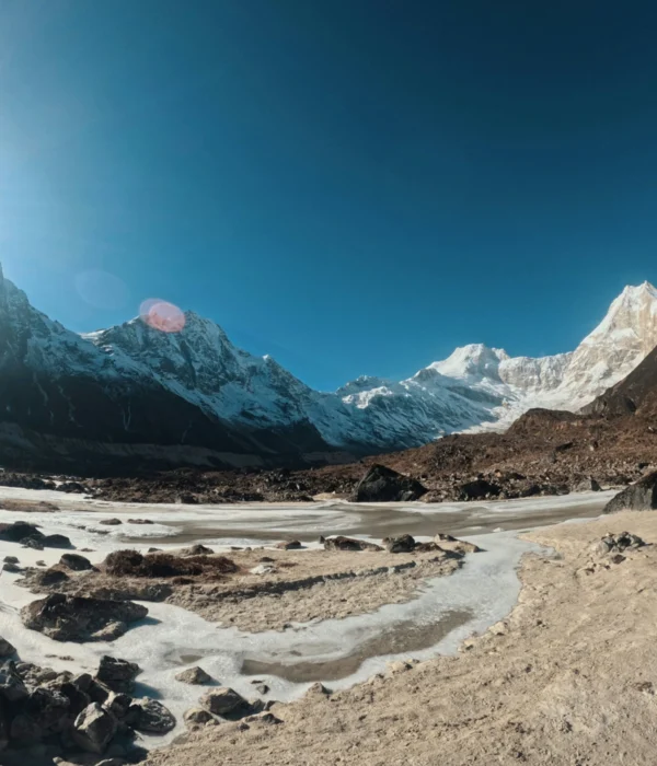 can a beginner trek Manaslu?